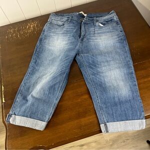 Levi’s Blue Denim Jean capris with Rolled Cuffs